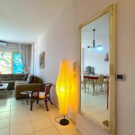 With Sea View-1 Min Walk To Mango * Sarande
