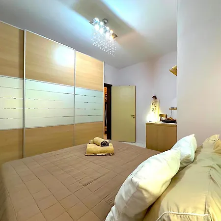 With Sea View-1 Min Walk To Mango شقة *
