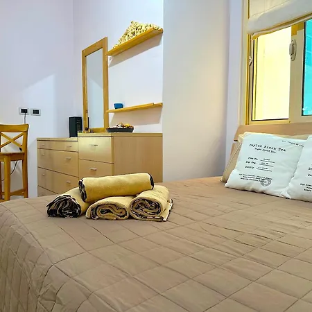 With Sea View-1 Min Walk To Mango ساراندا