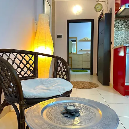 With Sea View-1 Min Walk To Mango